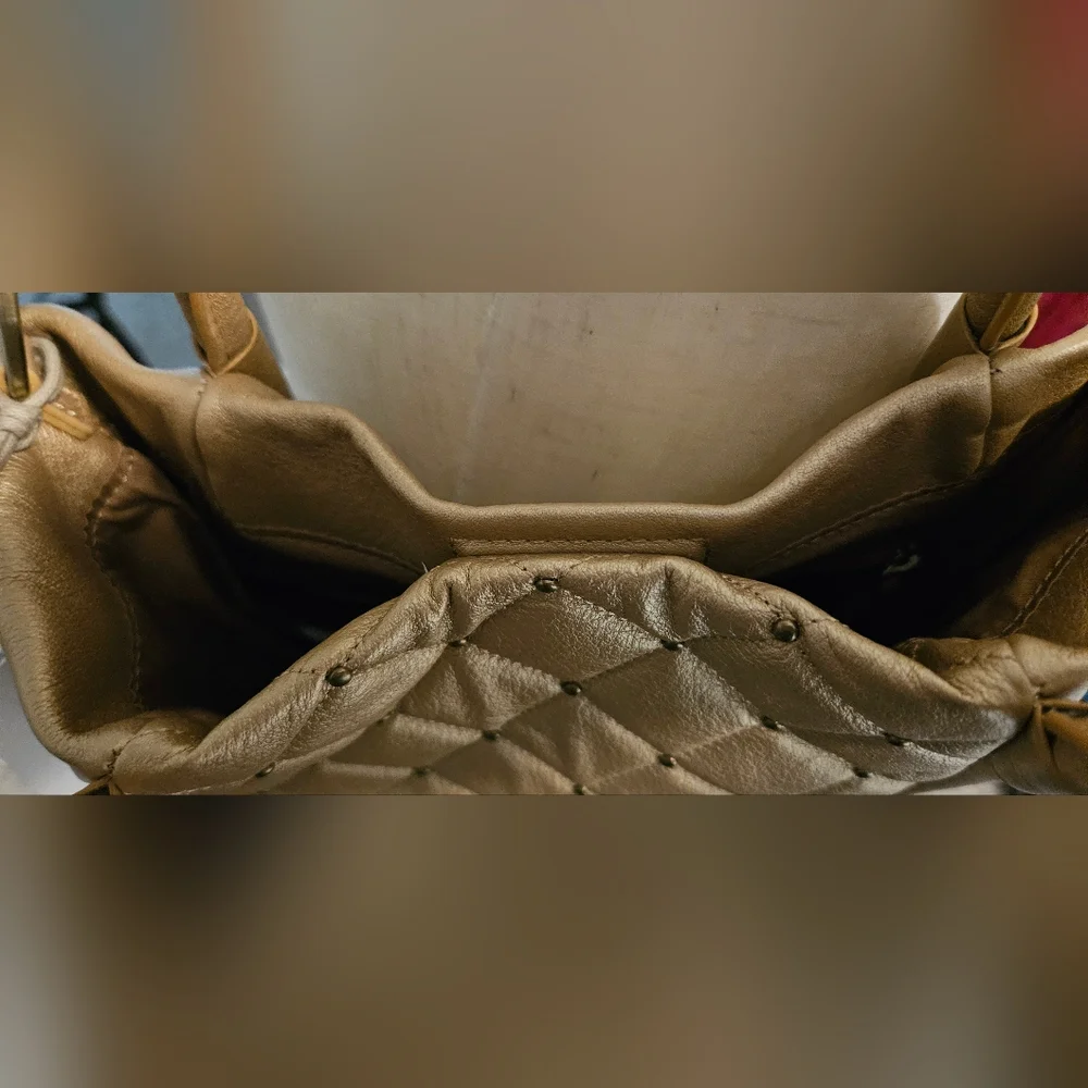 NWT HOBO Margot Satchel/crossbody: Dusty Gold 100% Gen Leather - Picture 10 of 14